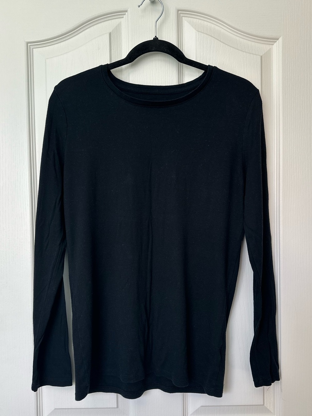 A. New Day Classic Black Long Sleeve Crewneck Tee
